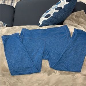 Athleta Capri leggings size small teal color soft!